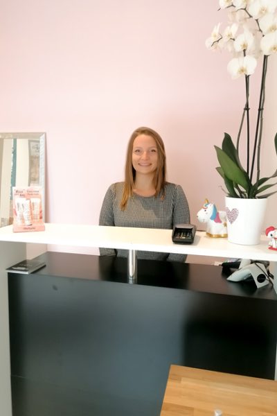 Wendy-estheticienne-medecine-esthetique-Benedicte-Bayle-chatelaillon-plage-